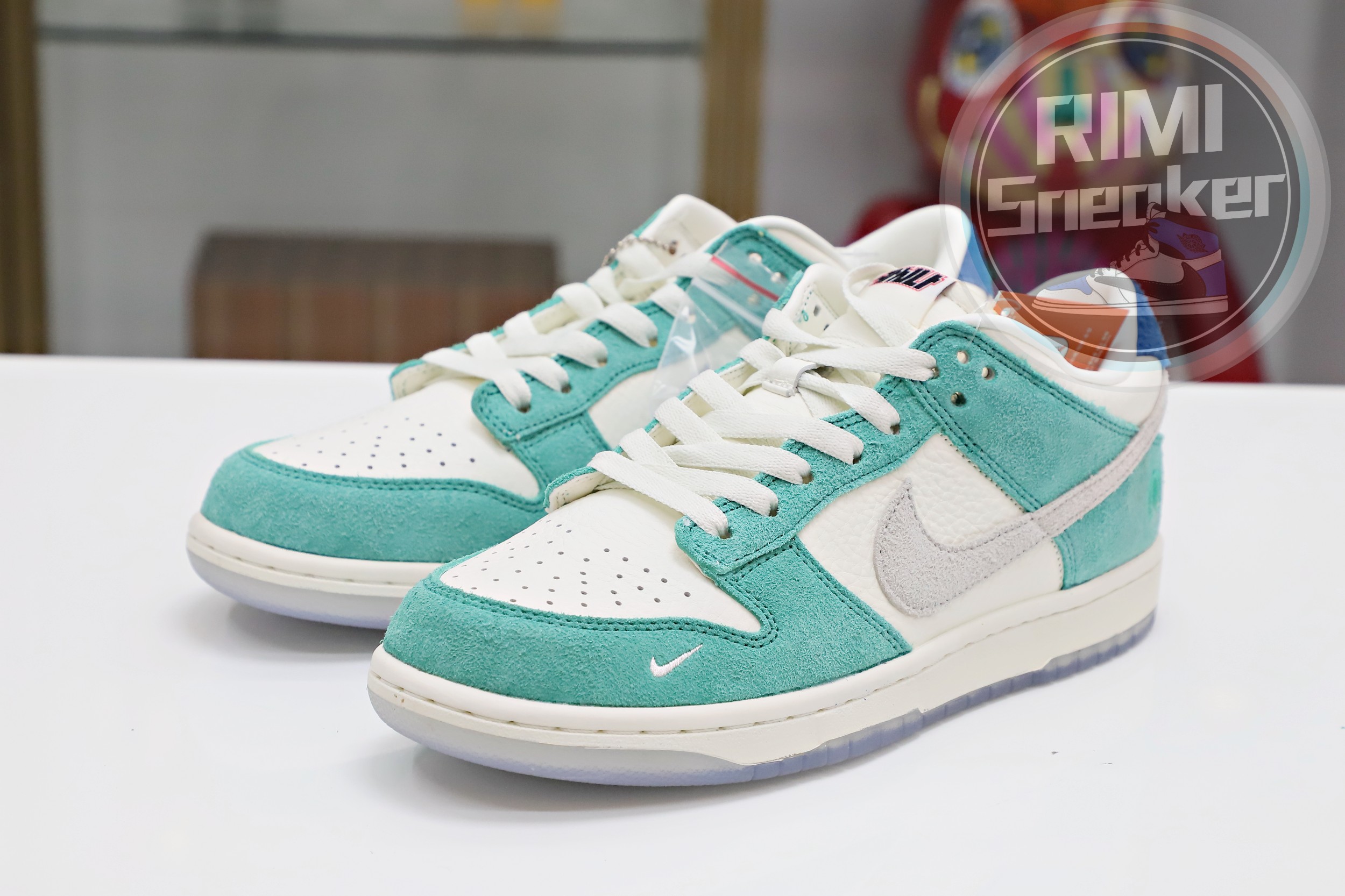KASINA X DUNK LOW