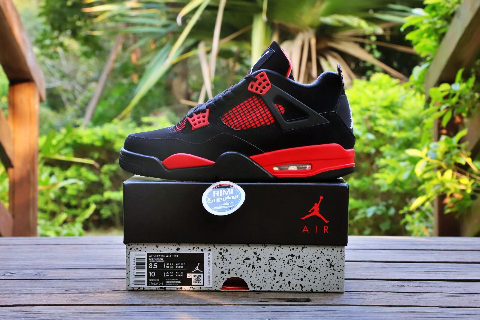 AIR JORDAN 4 RETRO