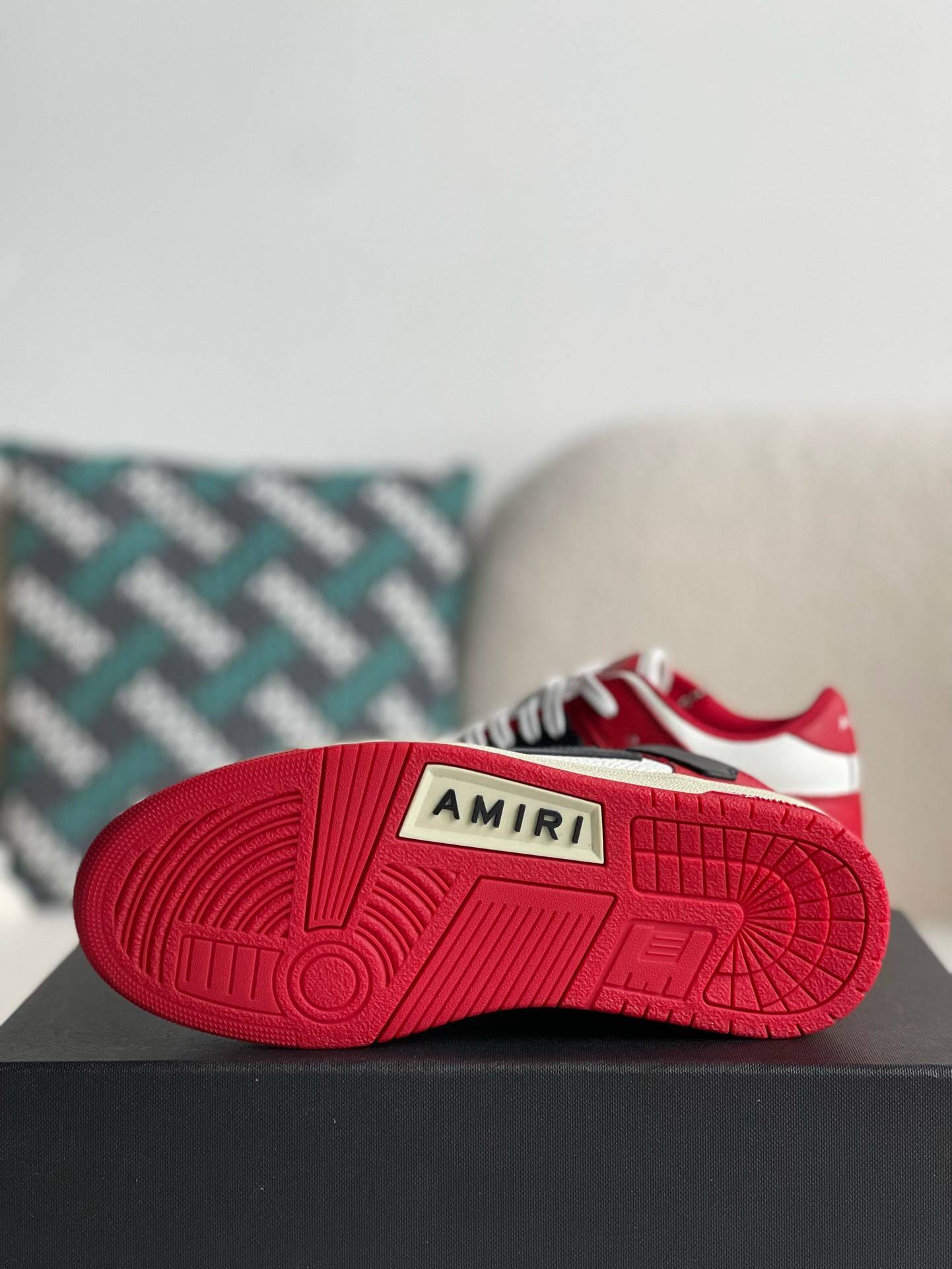 A*RI Bone Sneakers