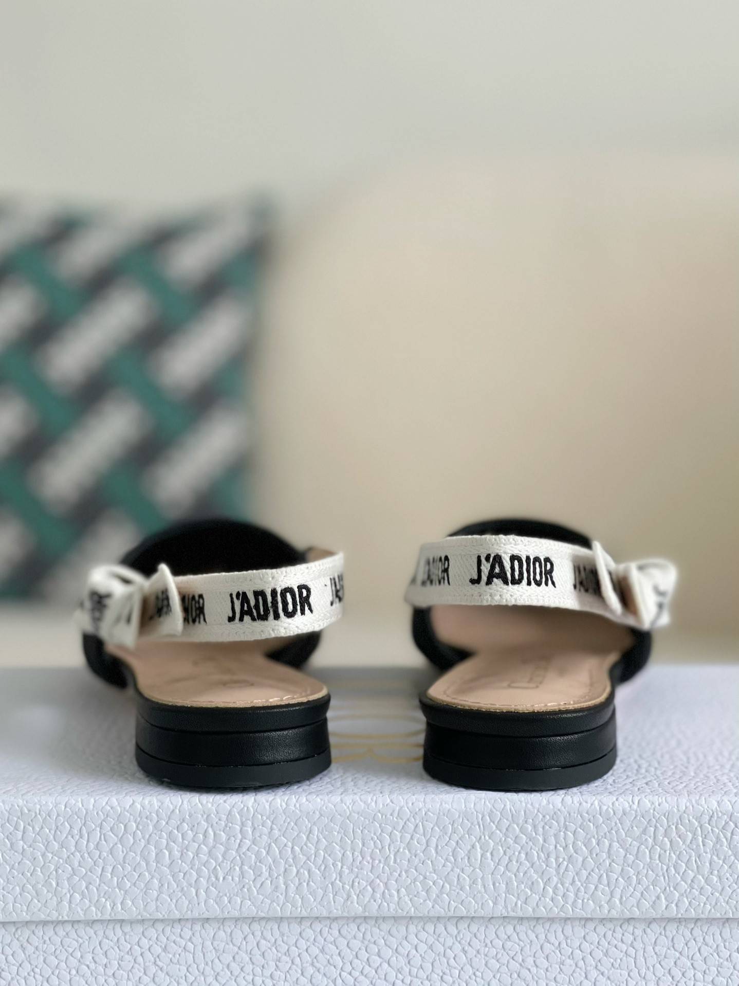 D*OR J