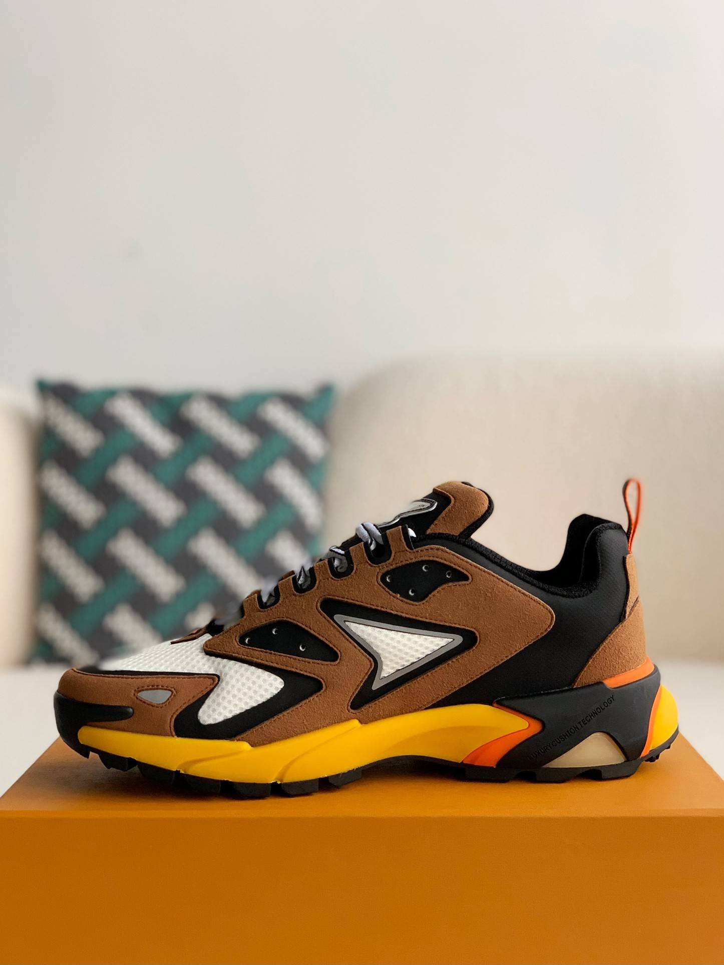 L*V Runner Tatic Sneakers