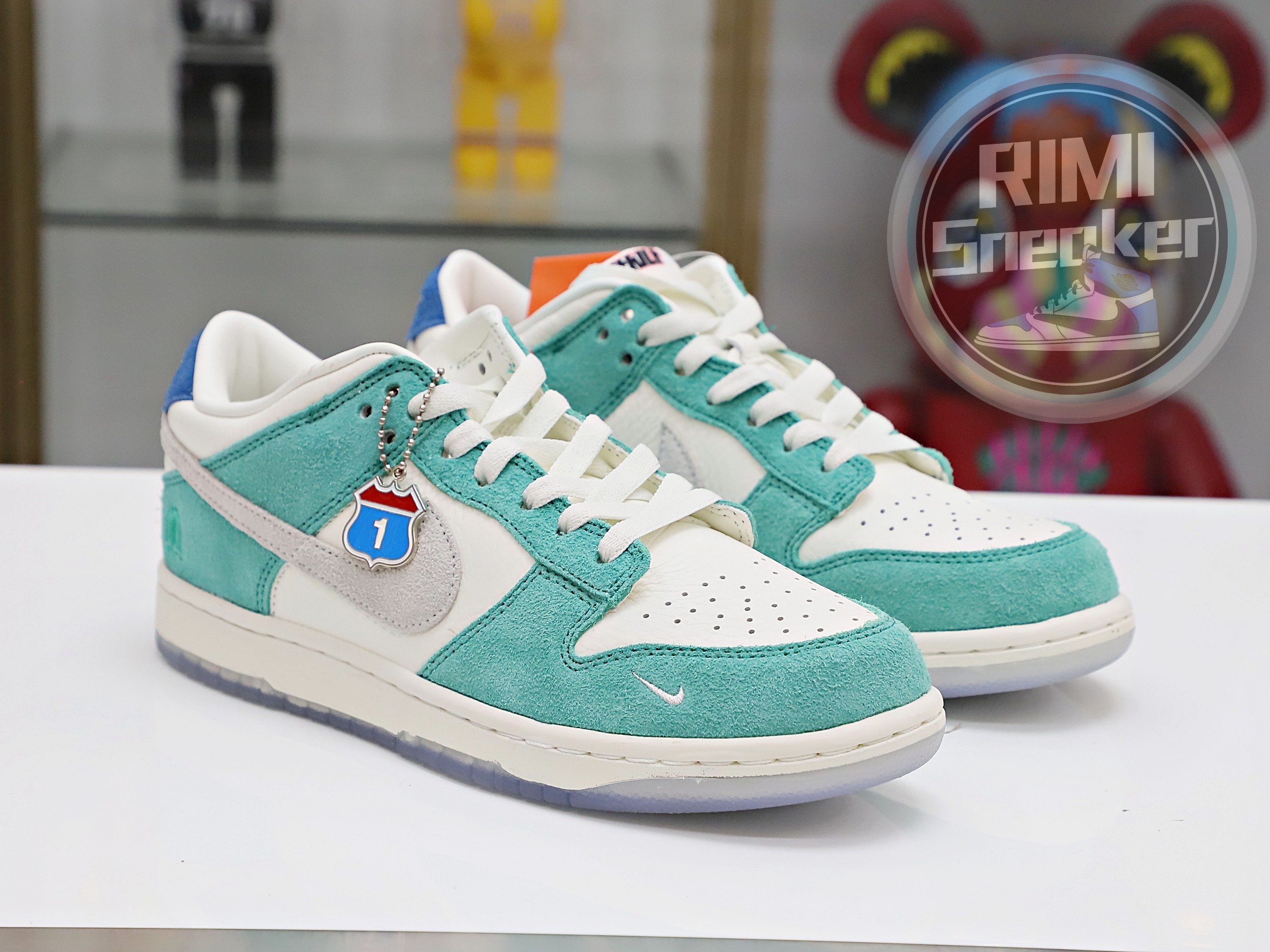 KASINA X DUNK LOW