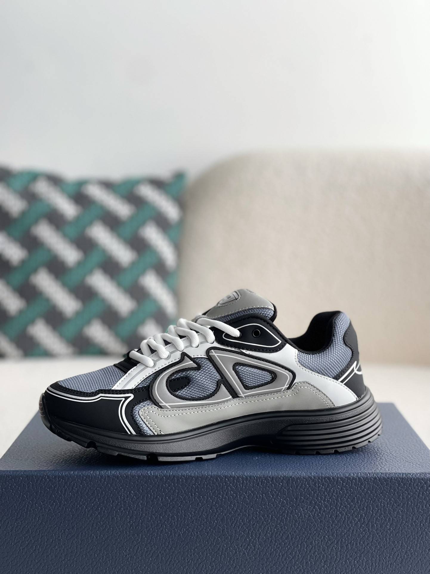 D*OR B30 New Sneaker