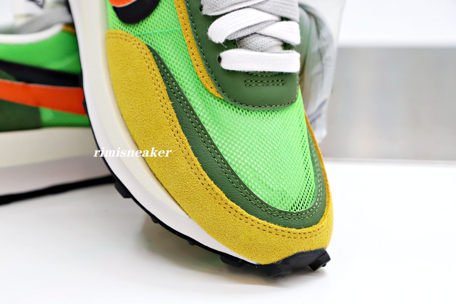 SACAI X LDWAFFLE
