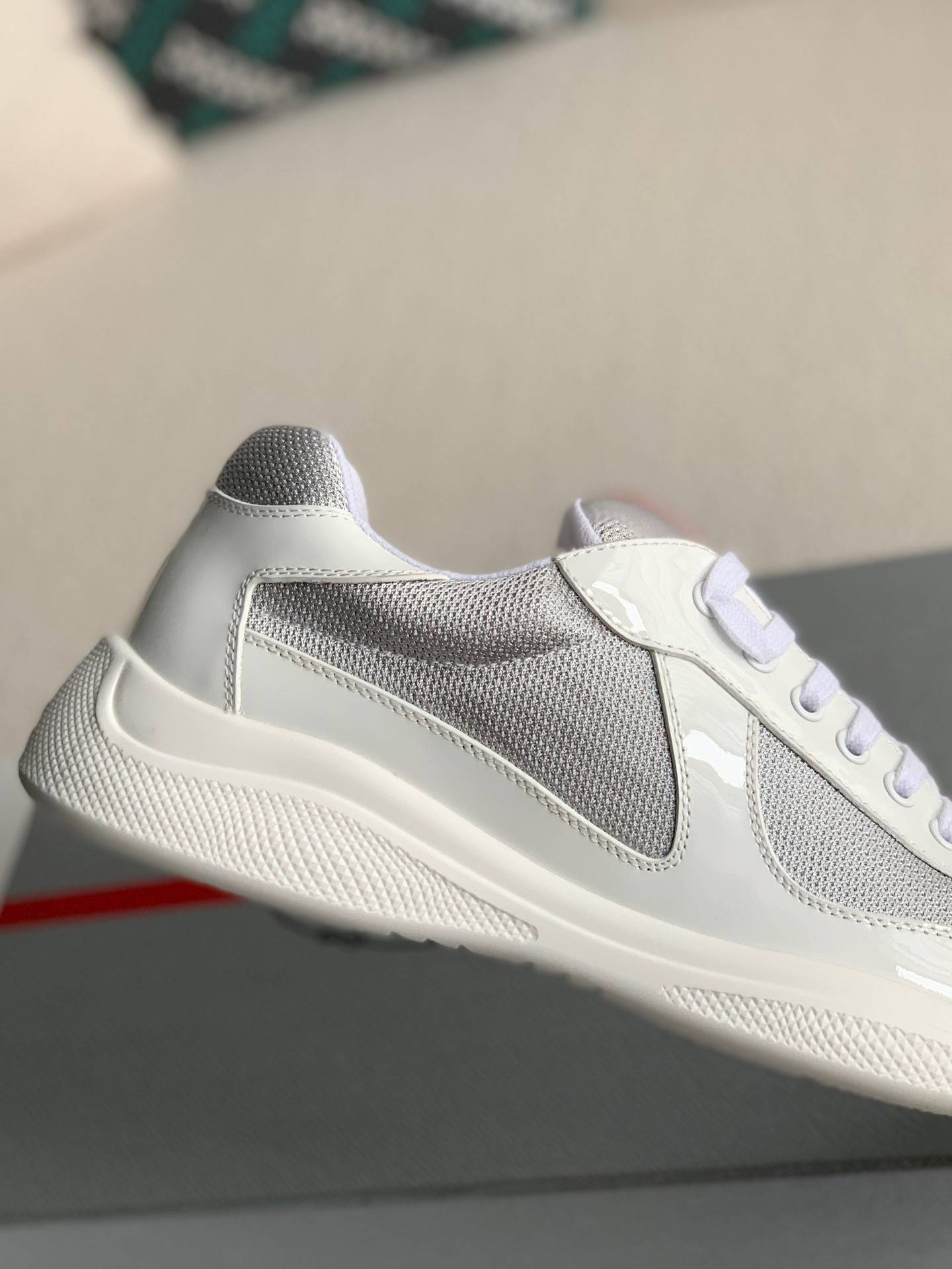 P*DA Sneakers