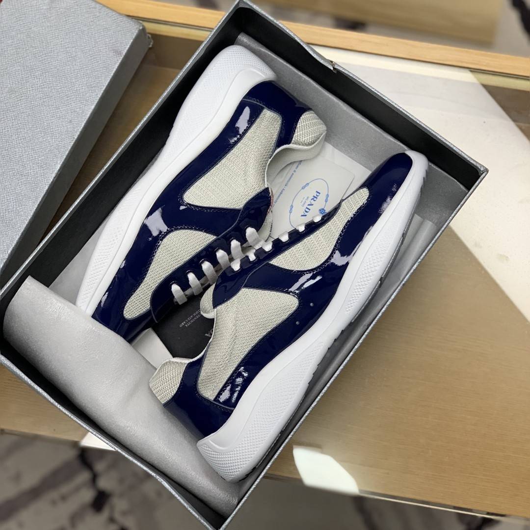 P*DA Sneakers