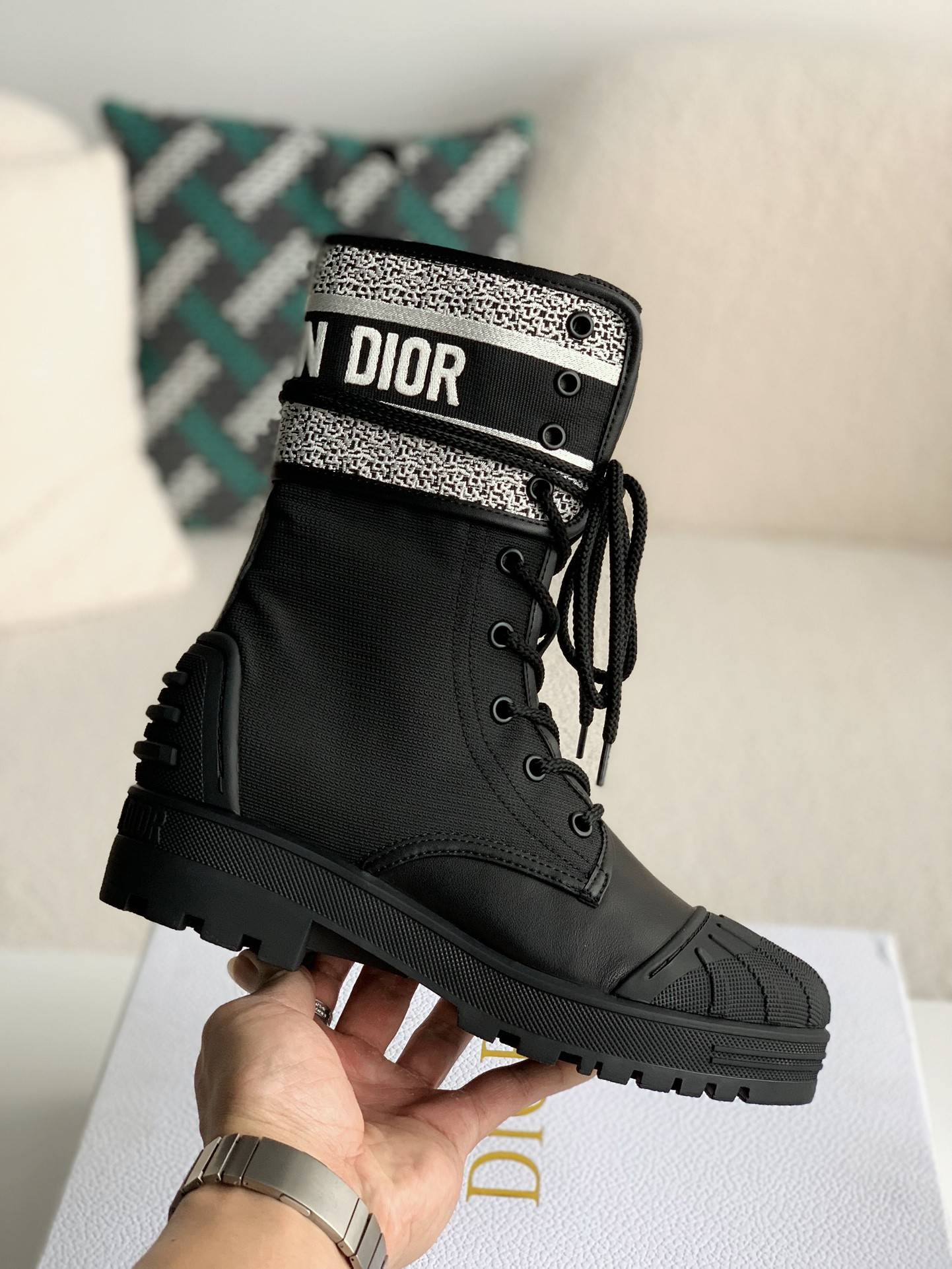 D*OR D-Major black women