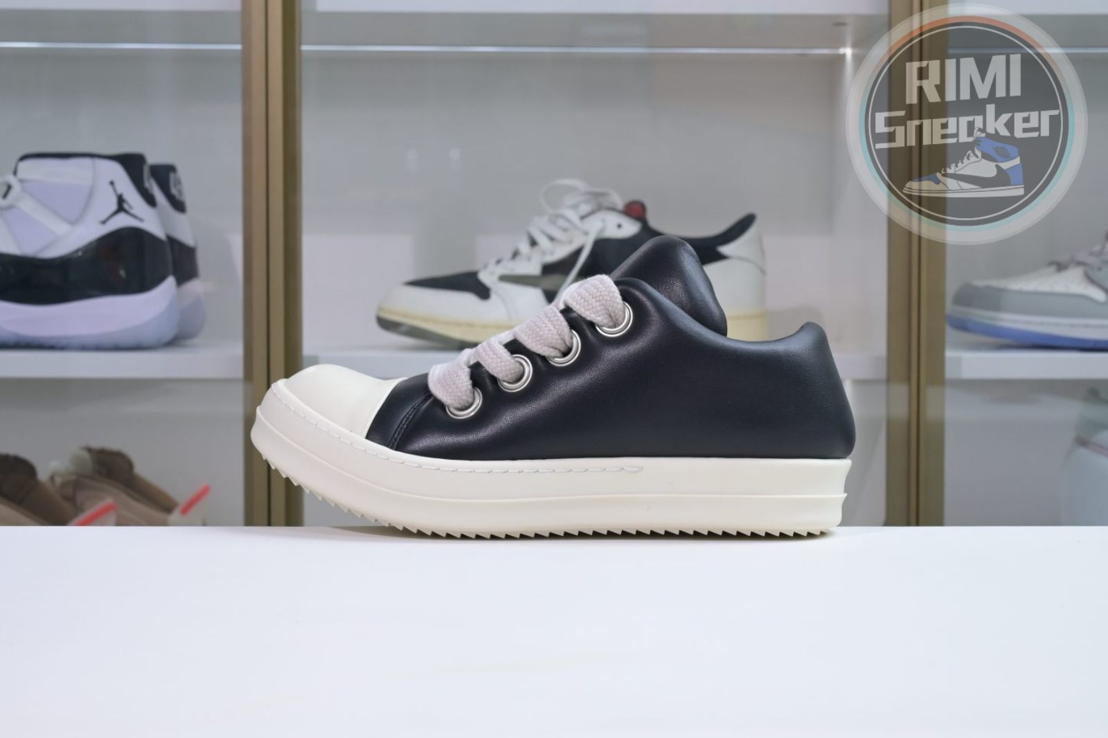 Rick Owens Jumbo Laced Padded Low Black Milk