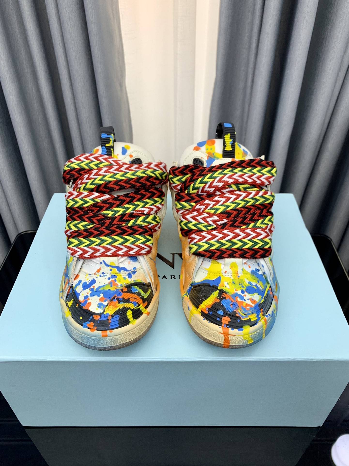 LA*N Sneaker