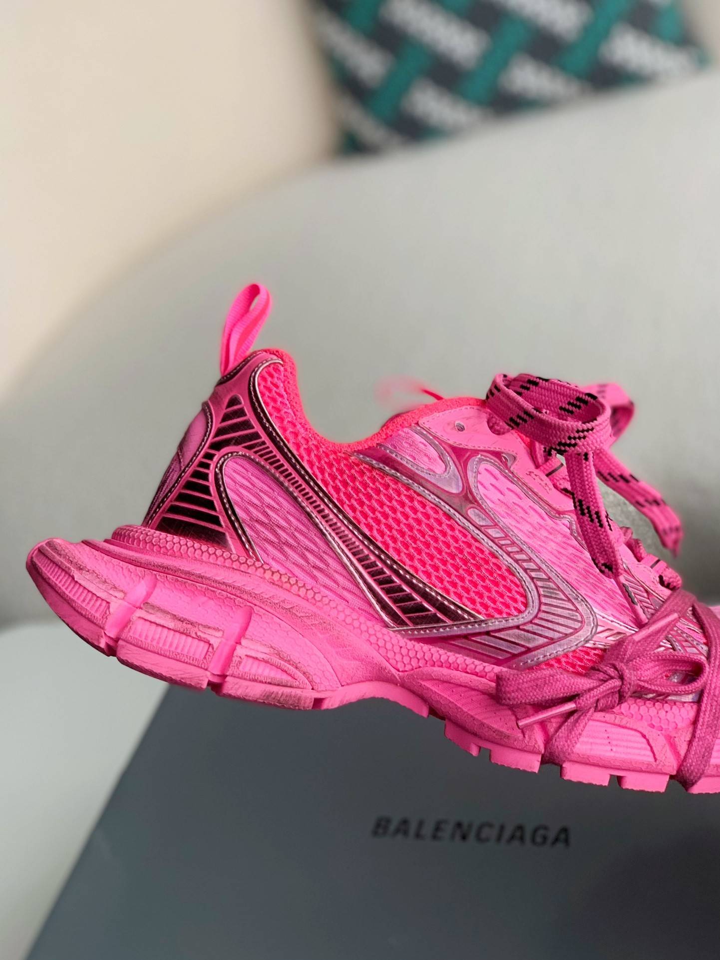 BLCG Runner Sneaker