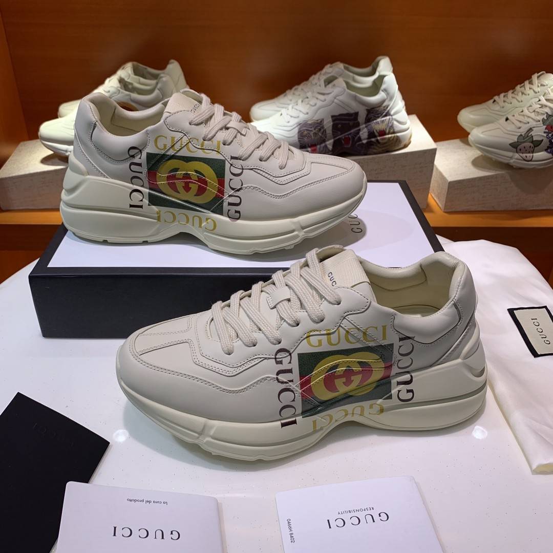 GU*IRetro Clunky Sneaker