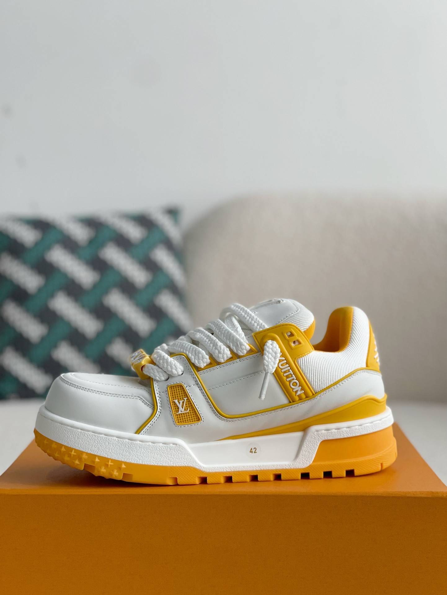 L*V TRAINER MAXI  SNEAKERS