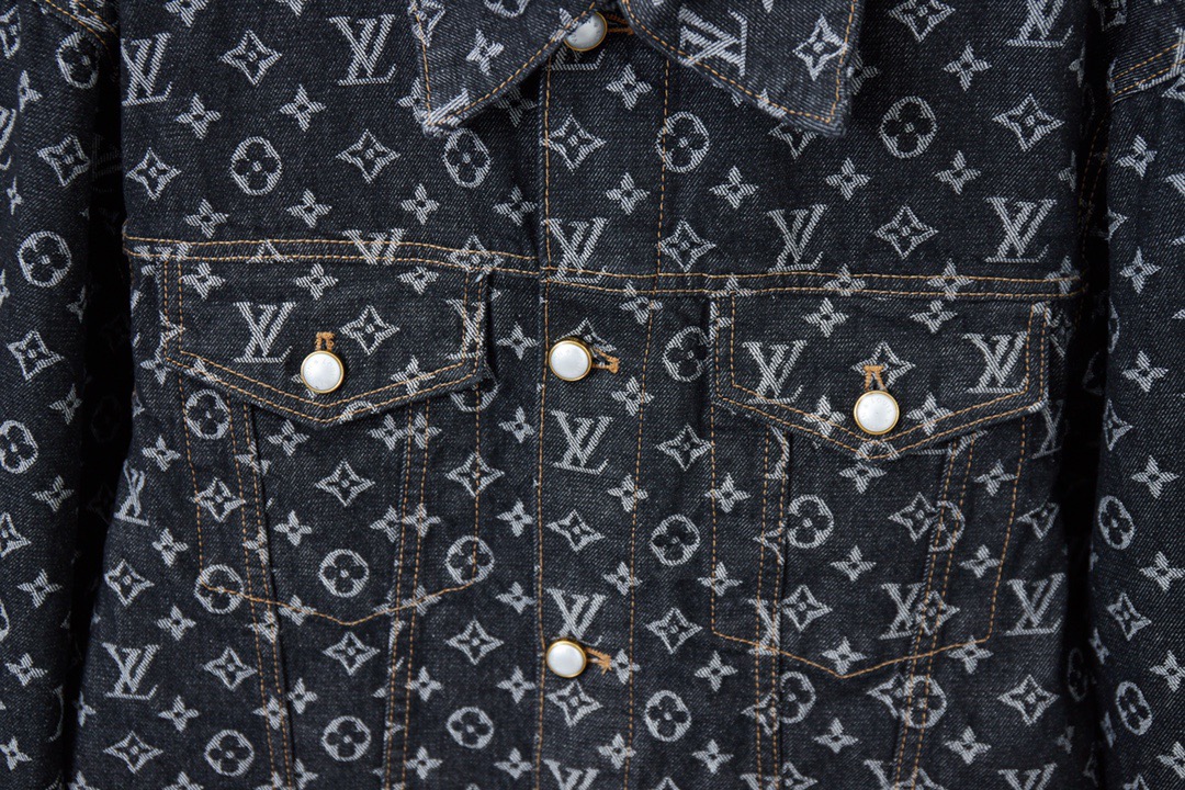 L*V x FA Monogram