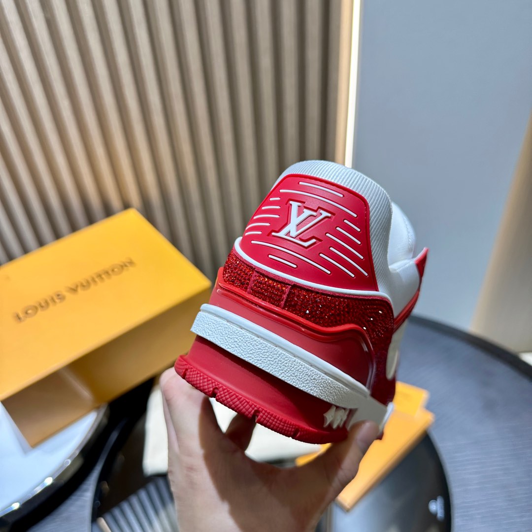 L*V TRAINER Sneakers 1AD6D6