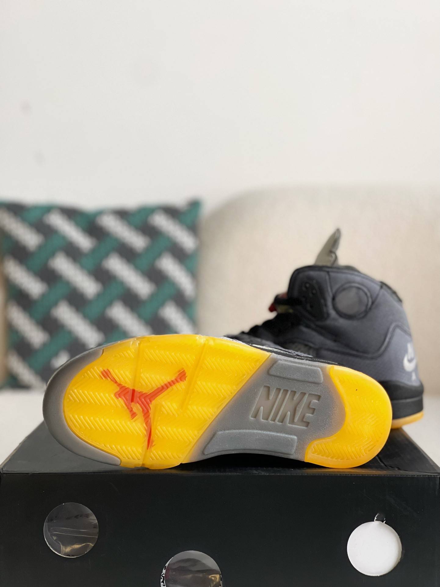 Jordan 5 Retro Off-White Muslin CT8480-001