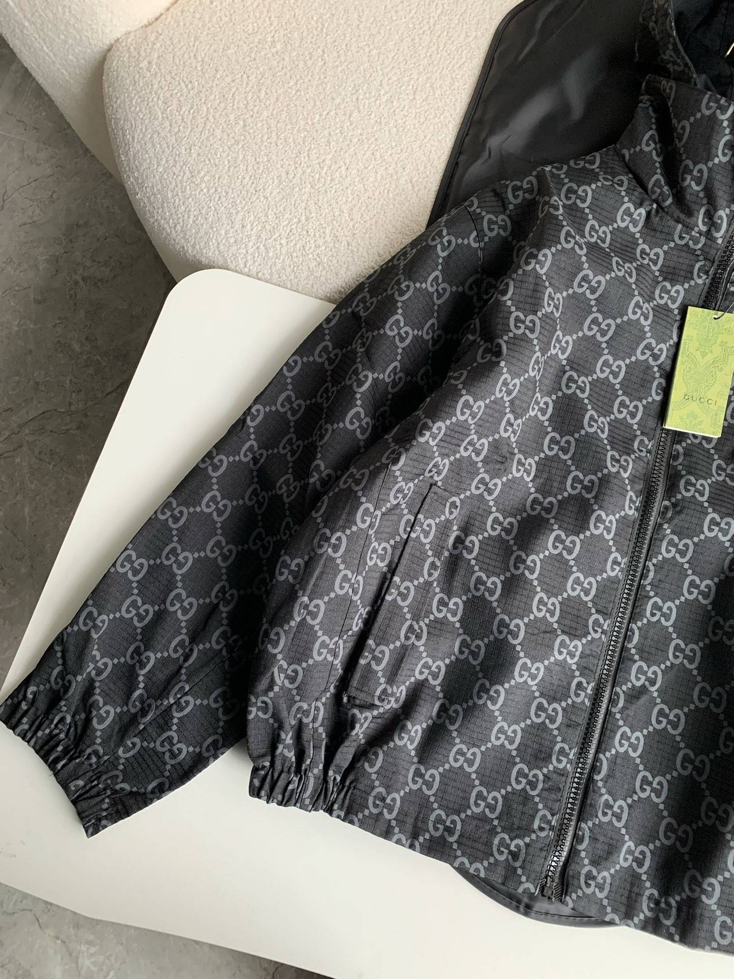 G*u*i jacket