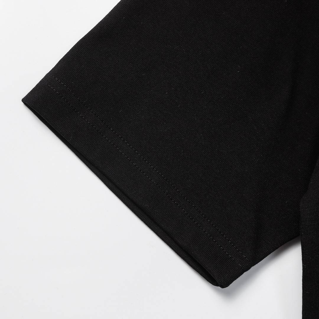 Ch*0me He**ts heart splashed ink sanskrit horseshoe t-shirtarts