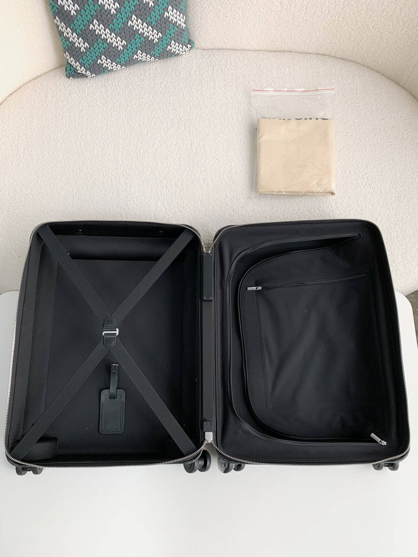 L*V Suitcase