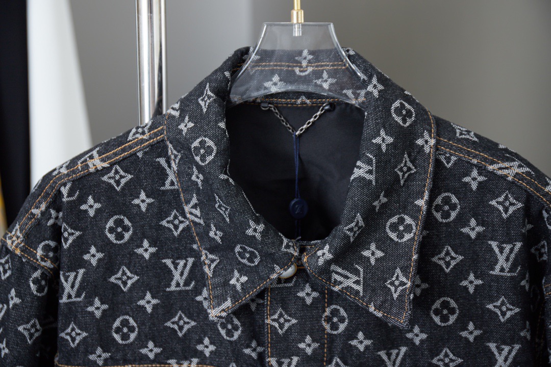 L*V x FA Monogram