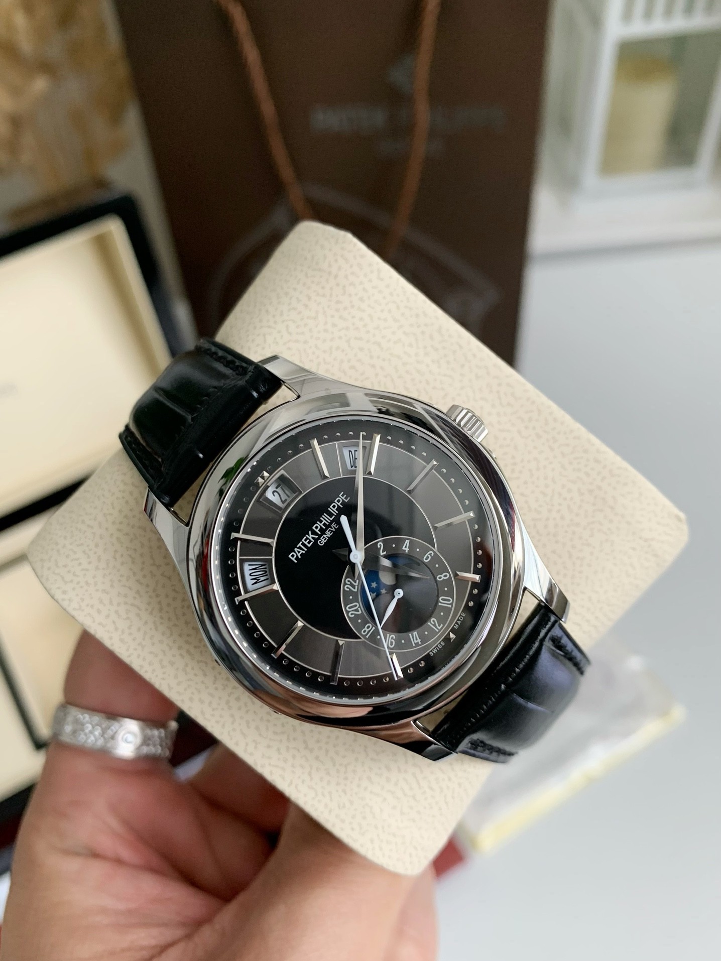 PATEKPHILIPPE 5205G-013 s eries watch