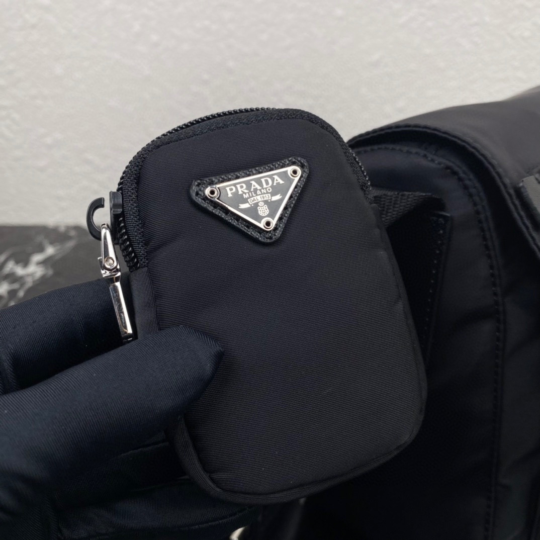 Prada Mailbag