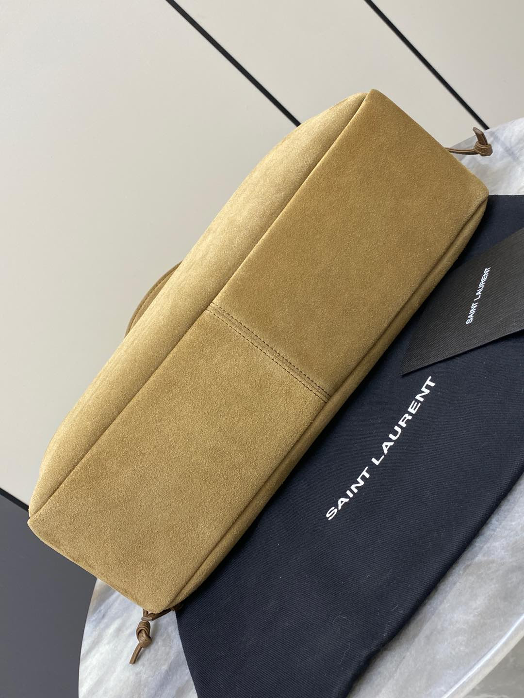 Ysl Jamie 4.3 Large Pochon