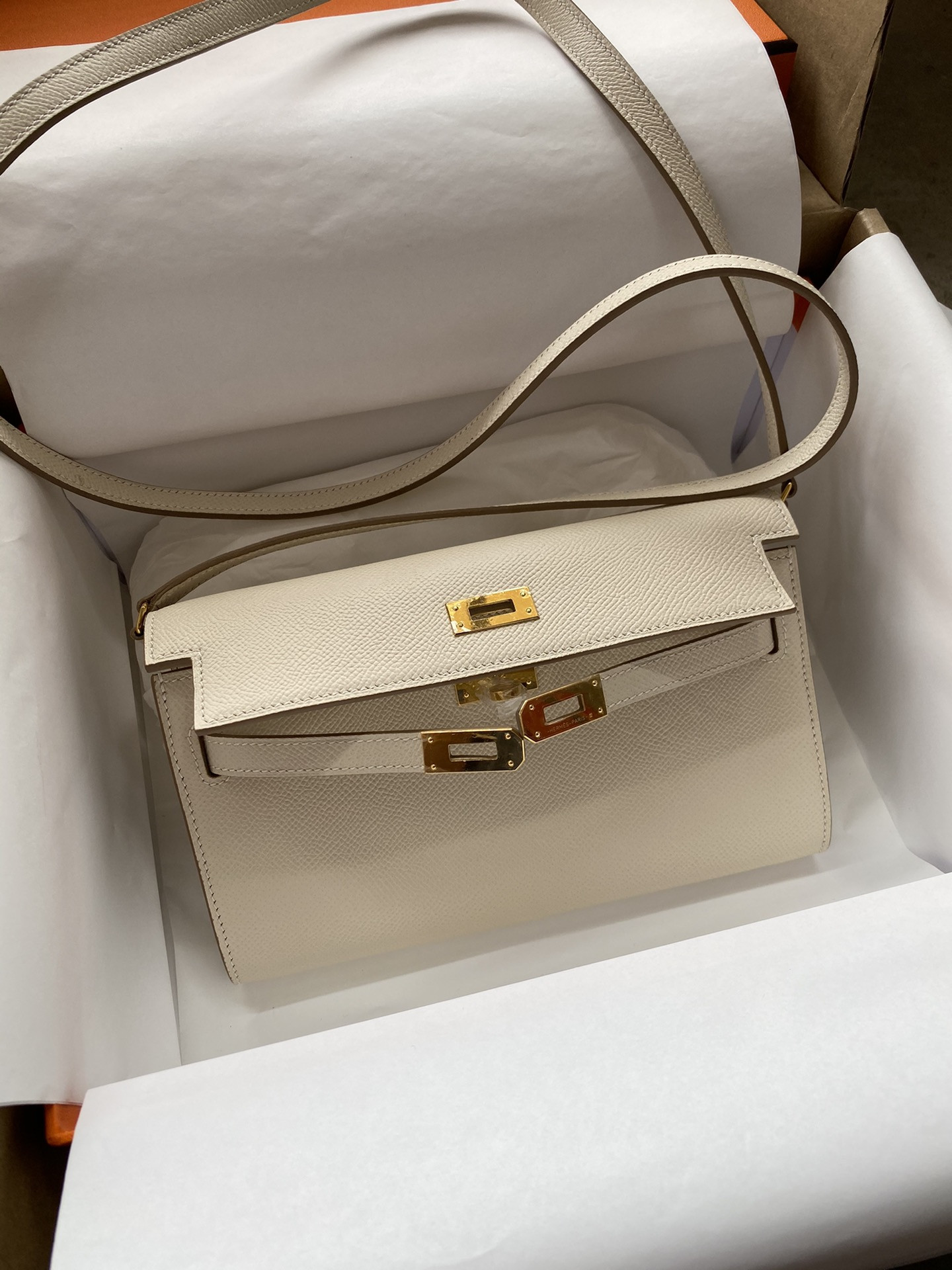 Kelly Classique To Go