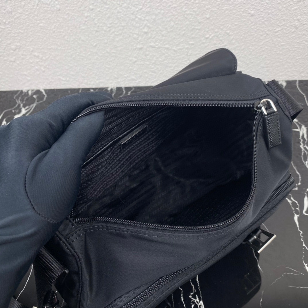 Prada Mailbag