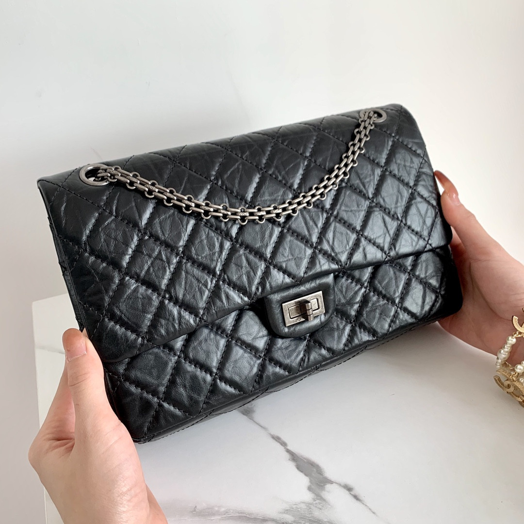 Chanle Reissue 2.55 Handbag