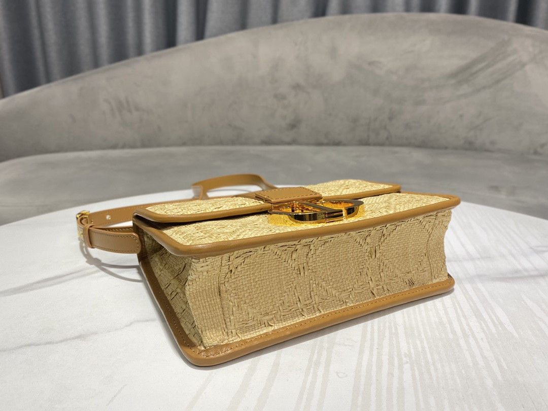 30 Montaigne Bag