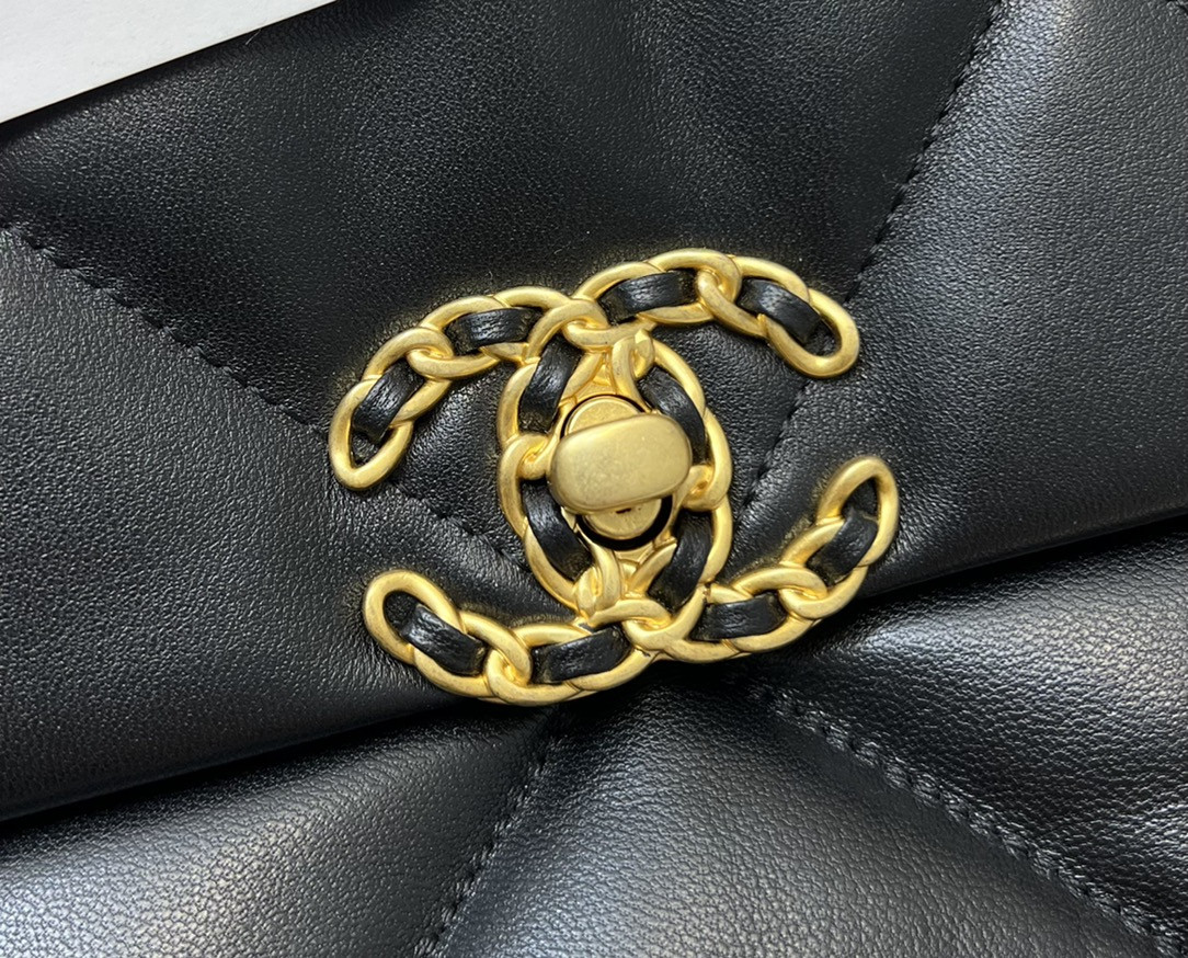 Chanle 19 Handbag