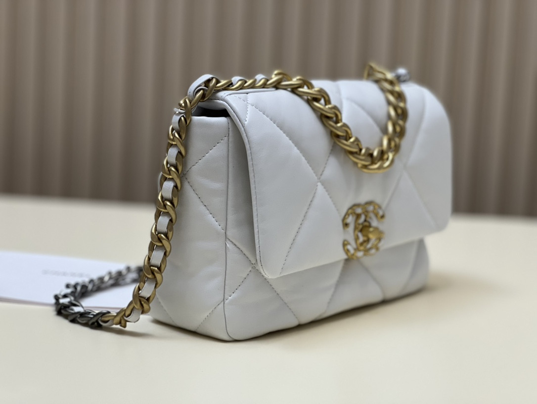 Chanle 19 Handbag