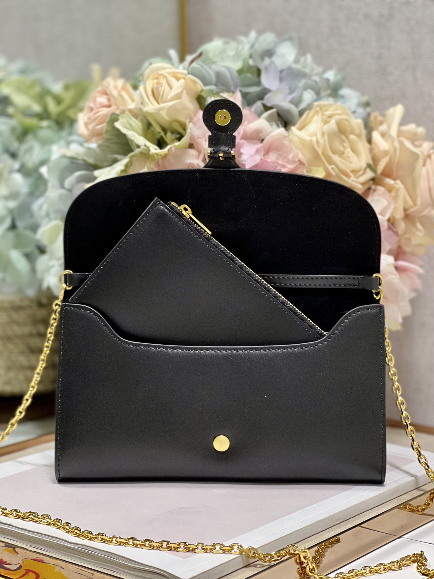 Dior Bobby East-west Pouch With Chain