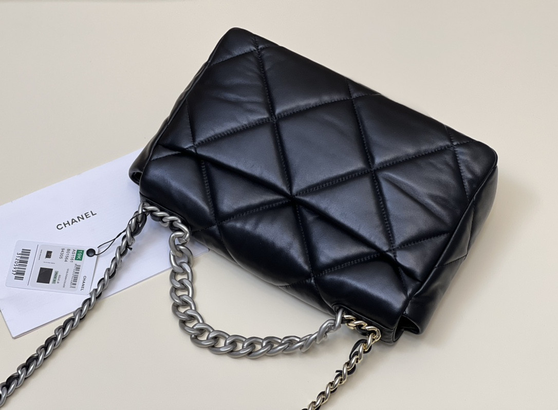 Chanle 19 Handbag