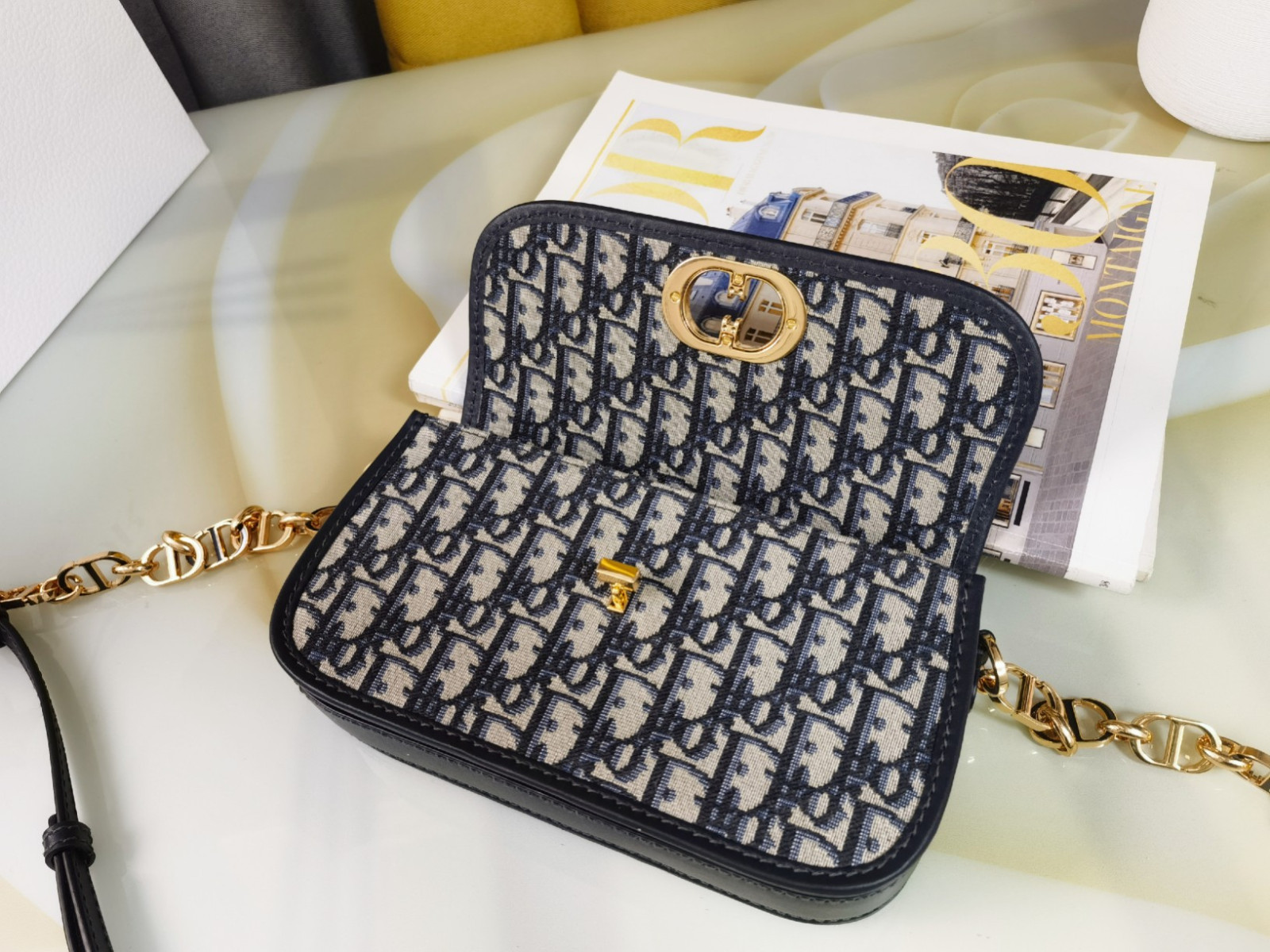 30 Montaigne Bag