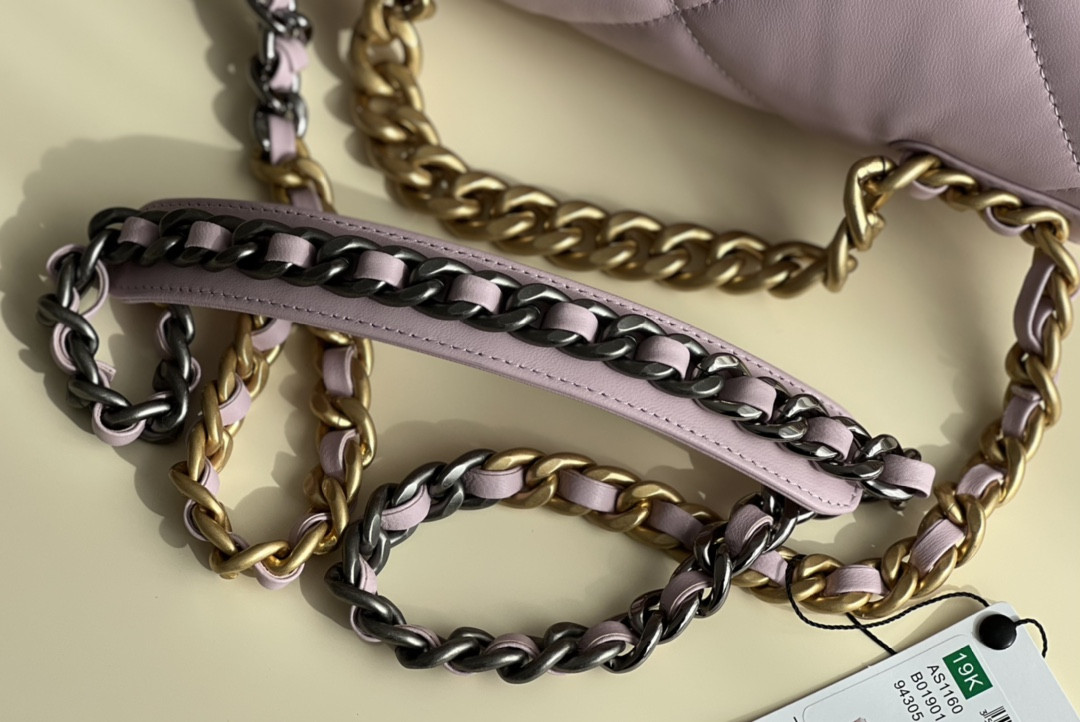 Chanle 19 Handbag