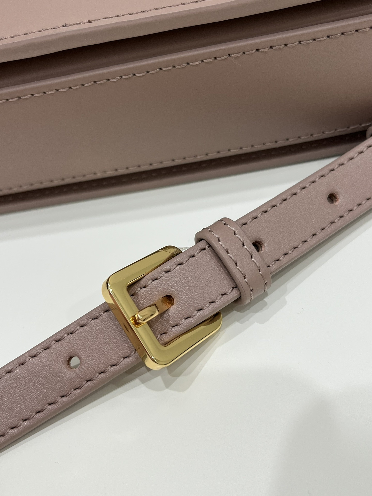 30 Montaigne Bag