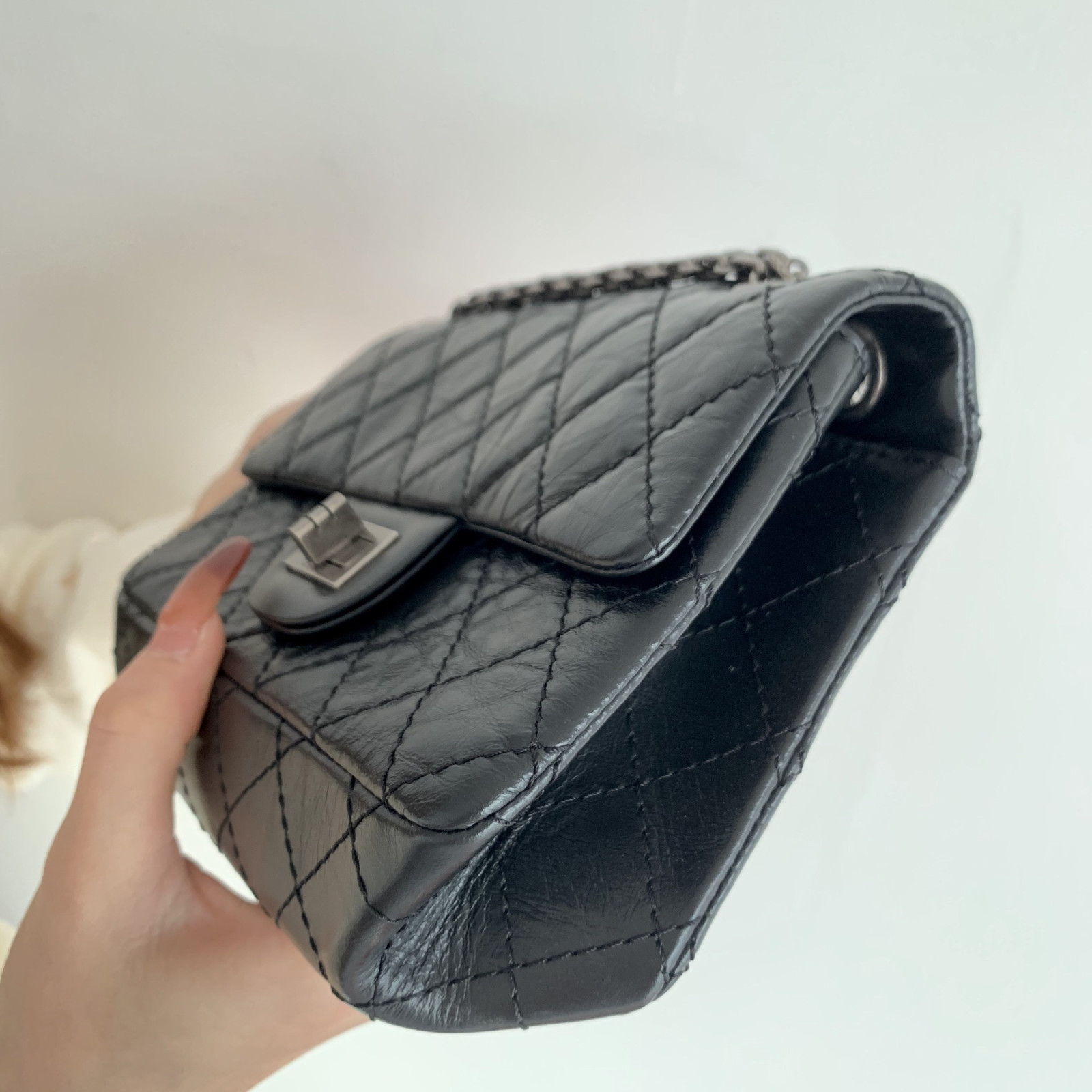 Chanle Reissue 2.55 Handbag
