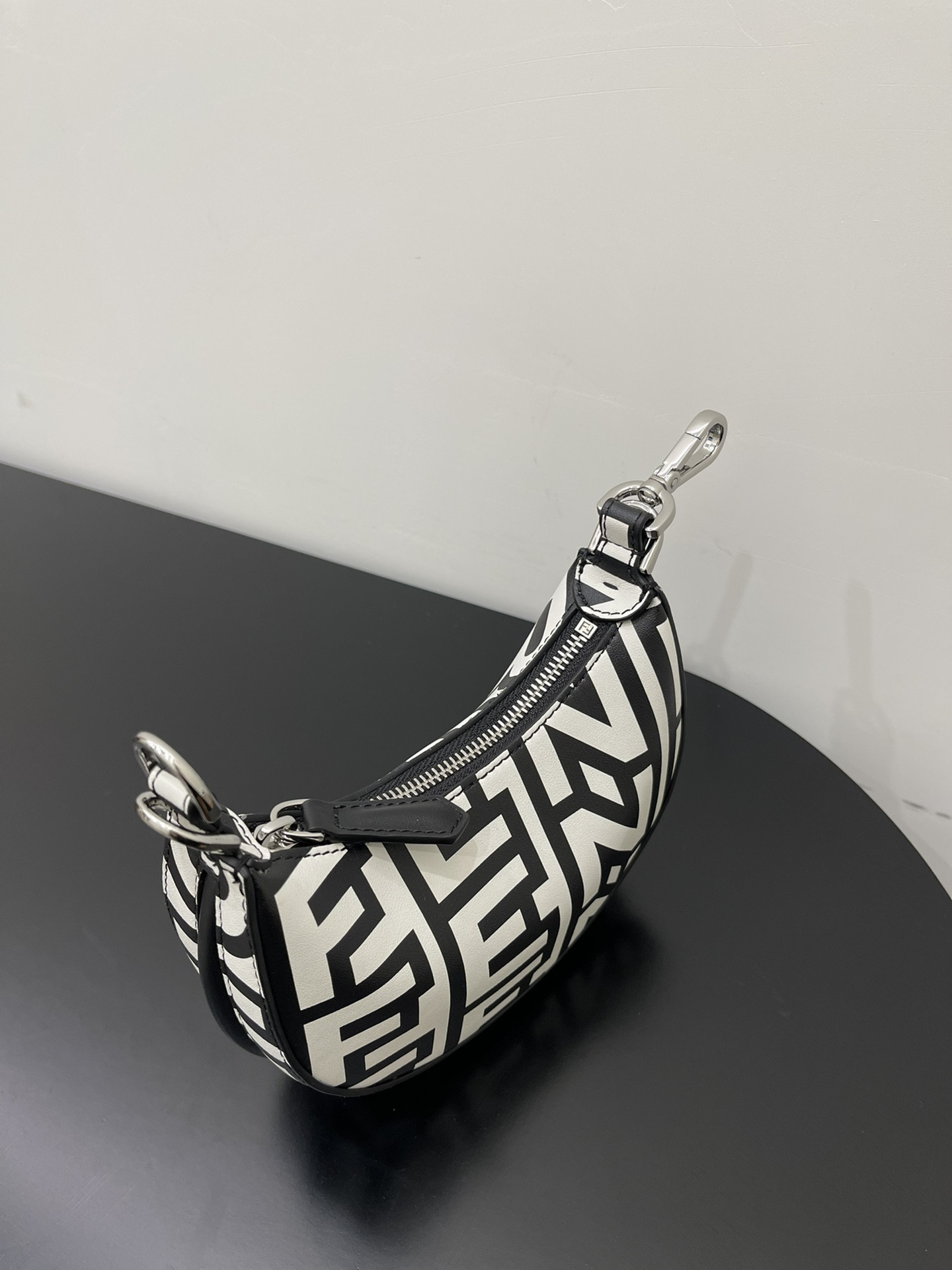 Fendi Praphy