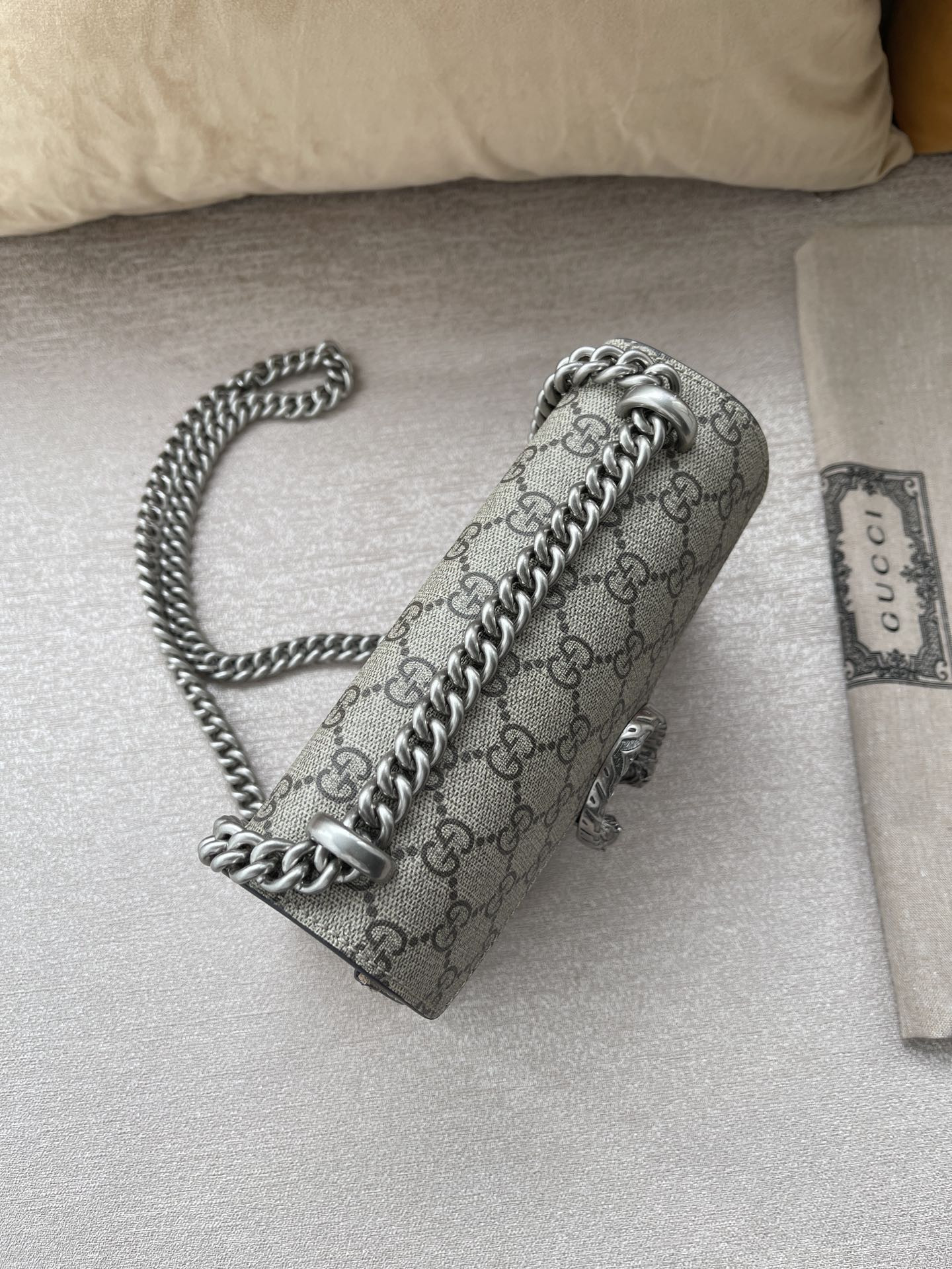 G*u*i dionysus bag