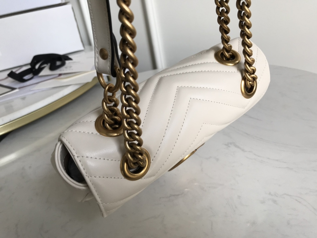 G*u*i gg marmont bag
