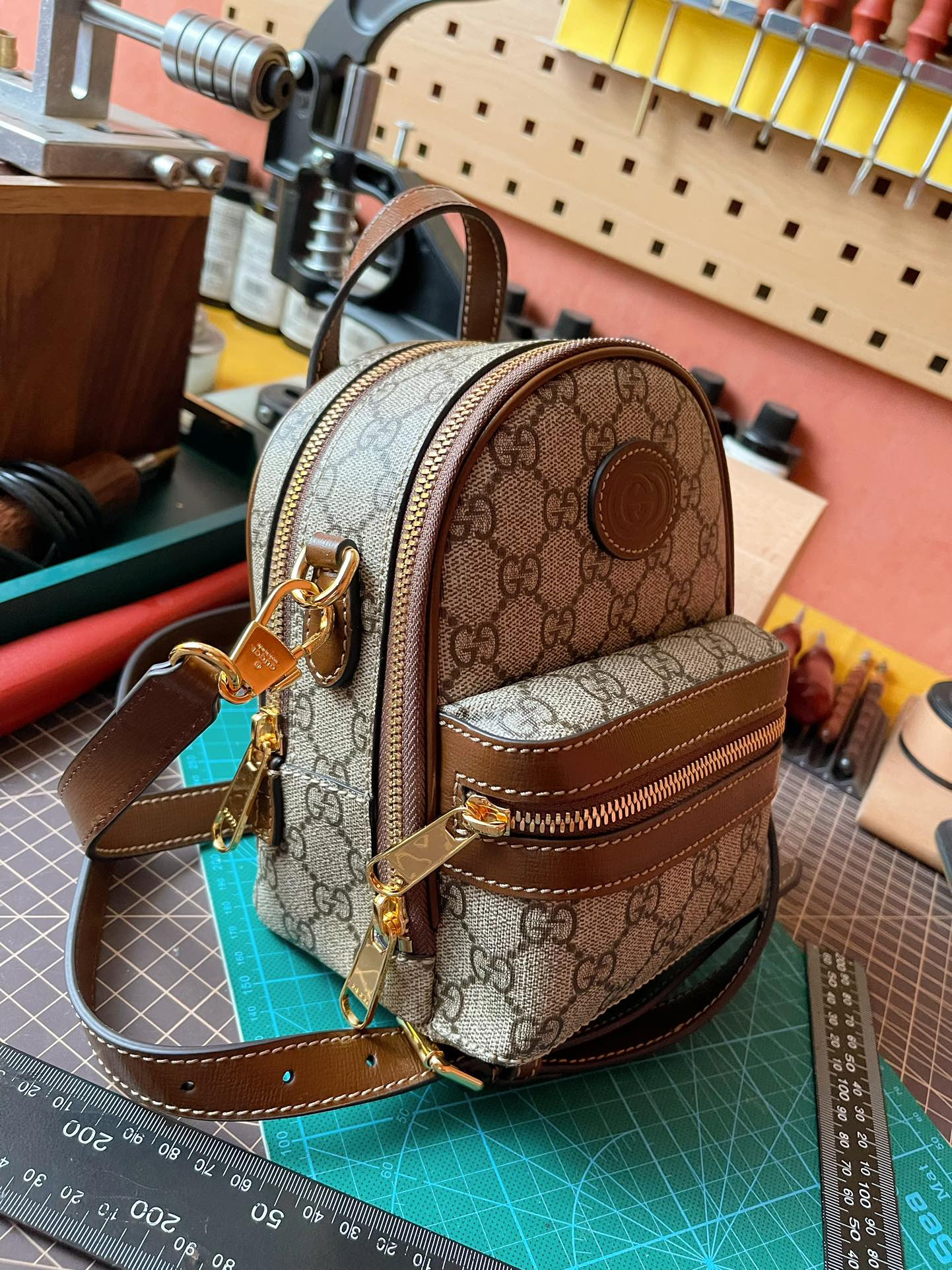 G*u*i gg retro bag