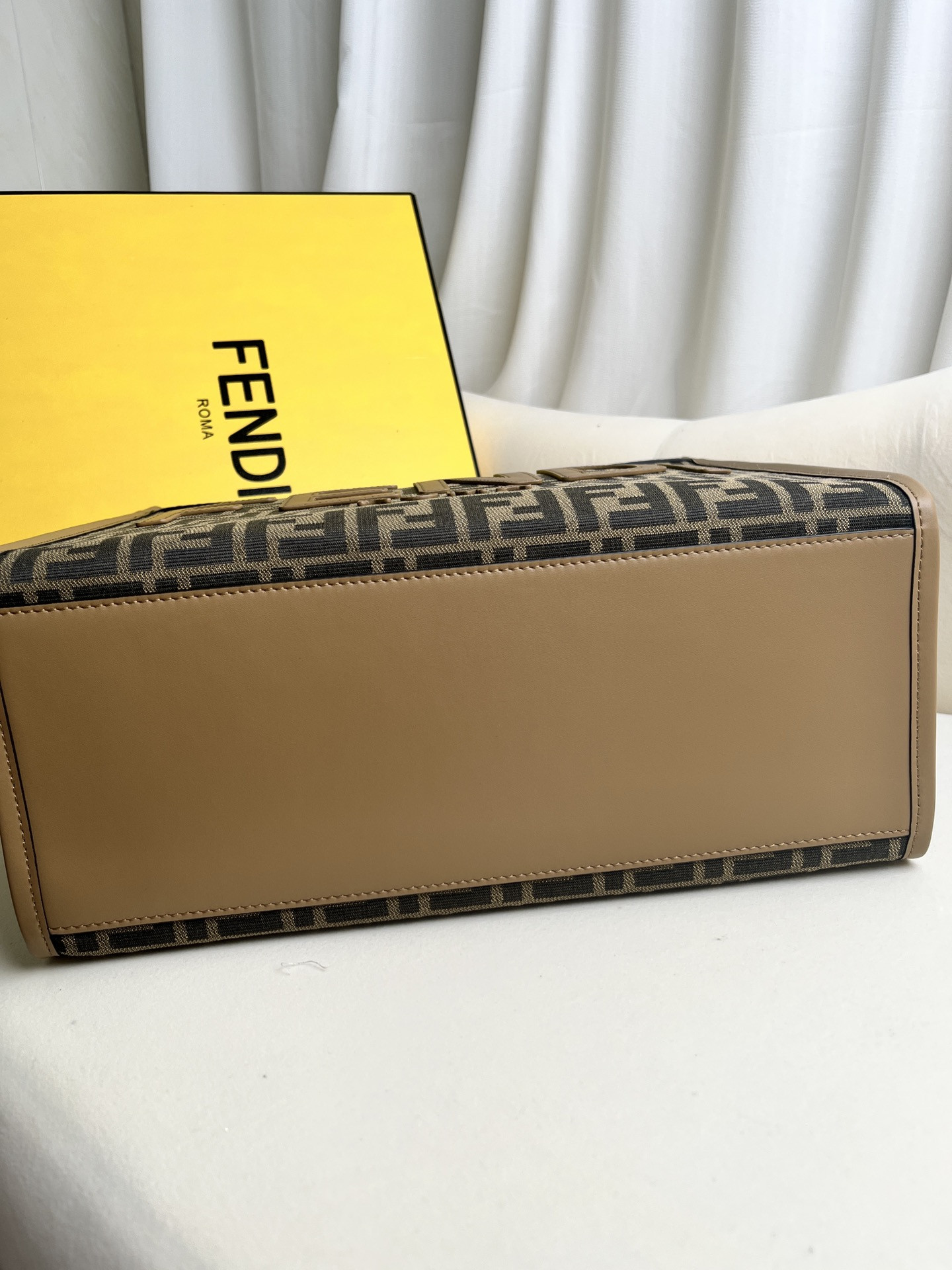 FENDI SUNSHINE TOTE