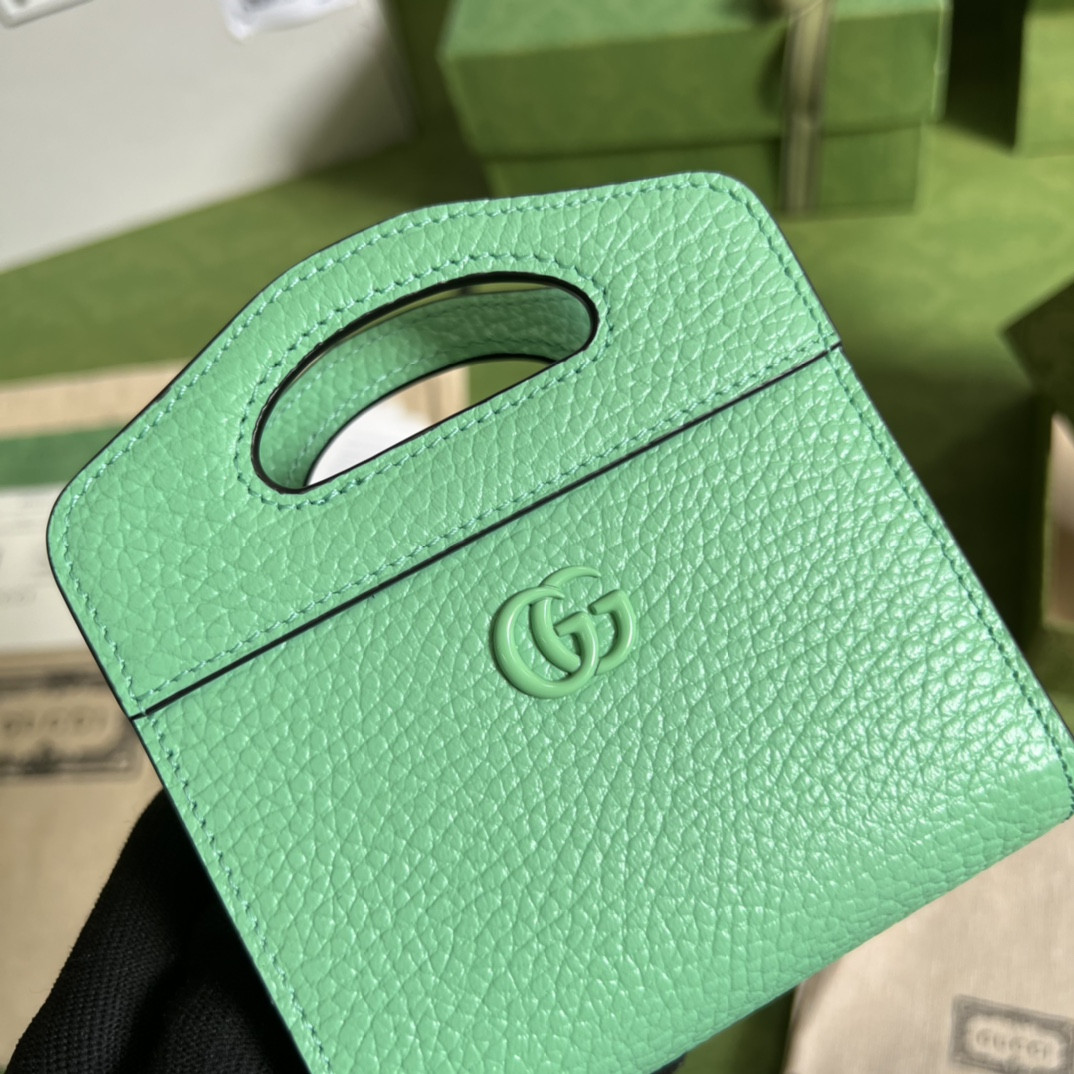 G*u*i gg marmont bag