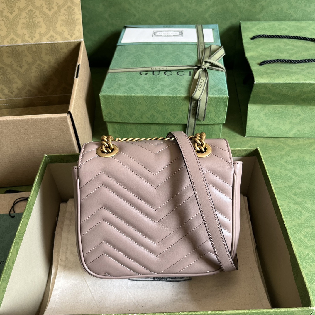 G*u*i gg marmont bag